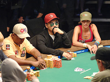 http://bonoscasinospoker.files.wordpress.com/2009/12/poker-juego.jpg